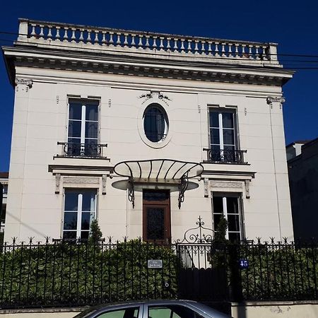 Villa Bon Accueil Neuilly-Plaisance Ngoại thất bức ảnh